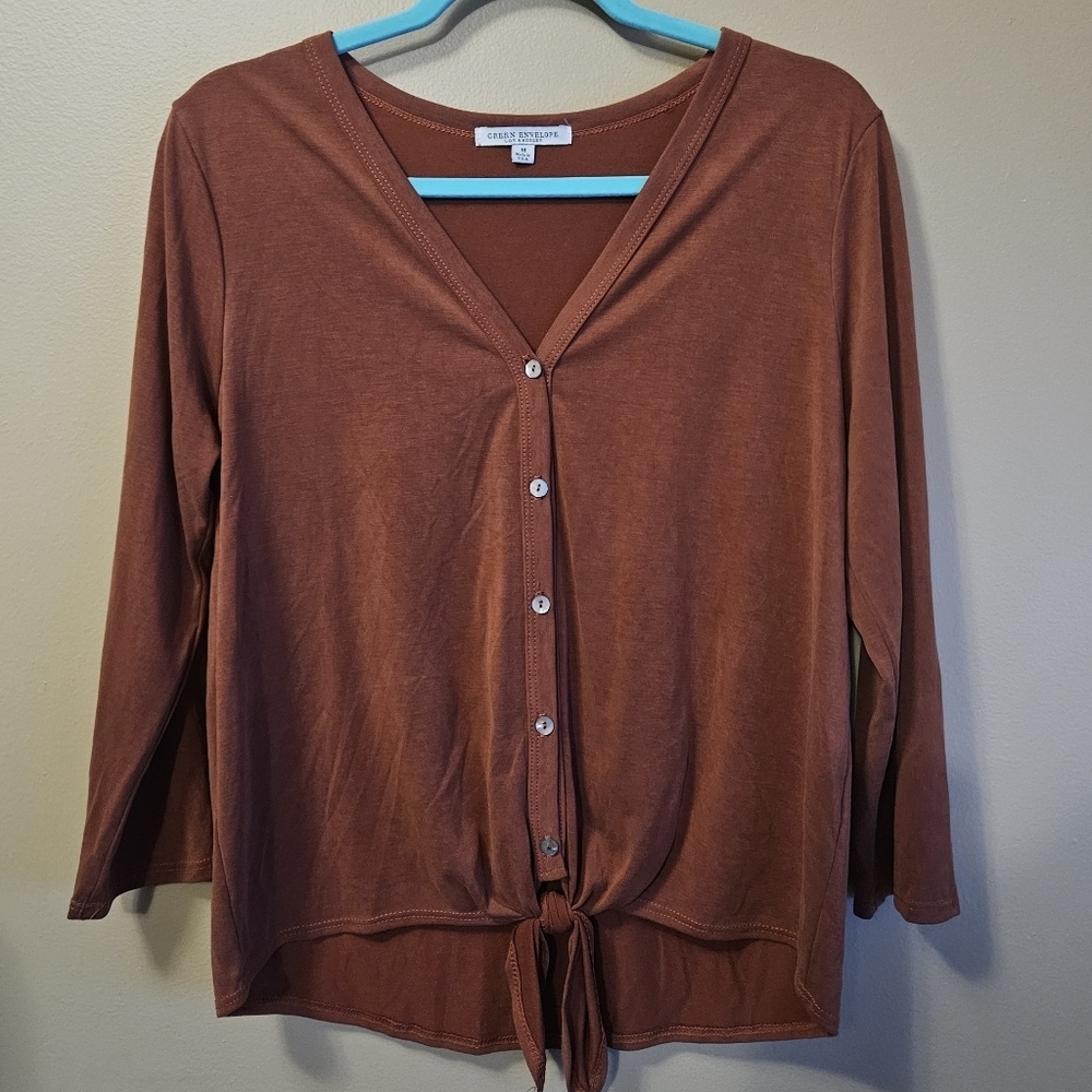 Green Envelope Women's Size M Tie Front Brown Top